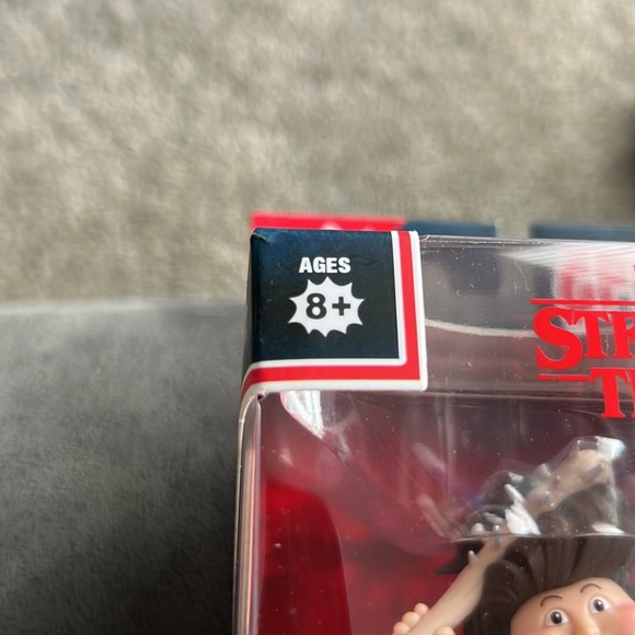 GPK x Stranger Things Topps Collectible Stylin’ Steve with Card - Picture 8 of 8